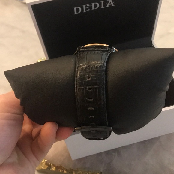 DEDIA Diamond 💎 Swiss Watch (RETAIL: $2,950) - Picture 5 of 7